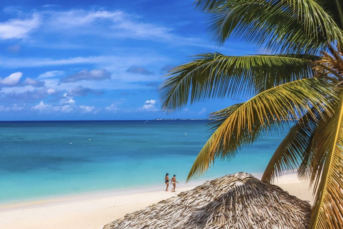 You Can Live In These 5 Beautiful Beach Destinations For 6 Months Without A Visa